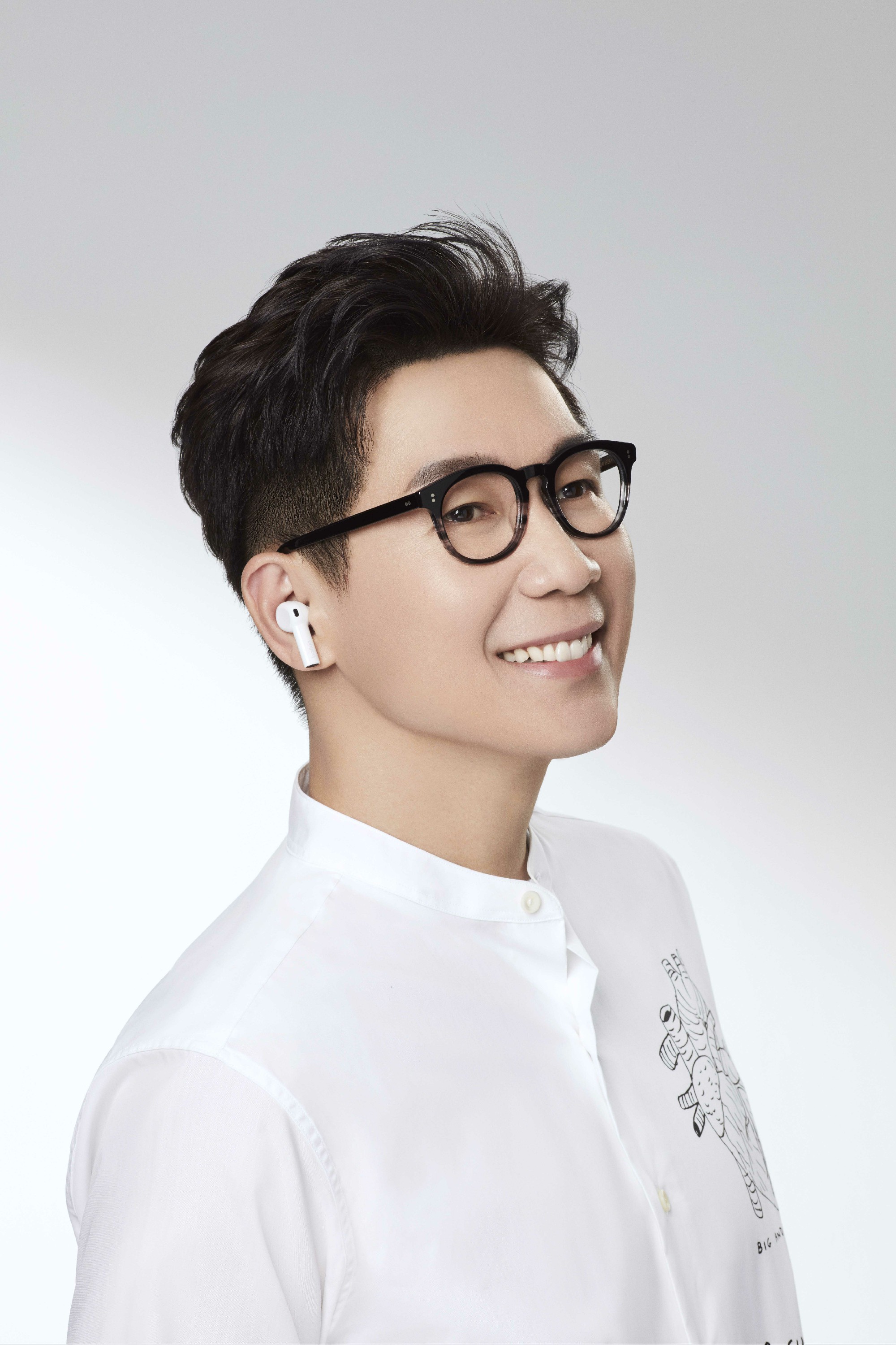 品冠凭音乐魅力声入人心 受邀担任贝尔金音频产品亚太区代言人