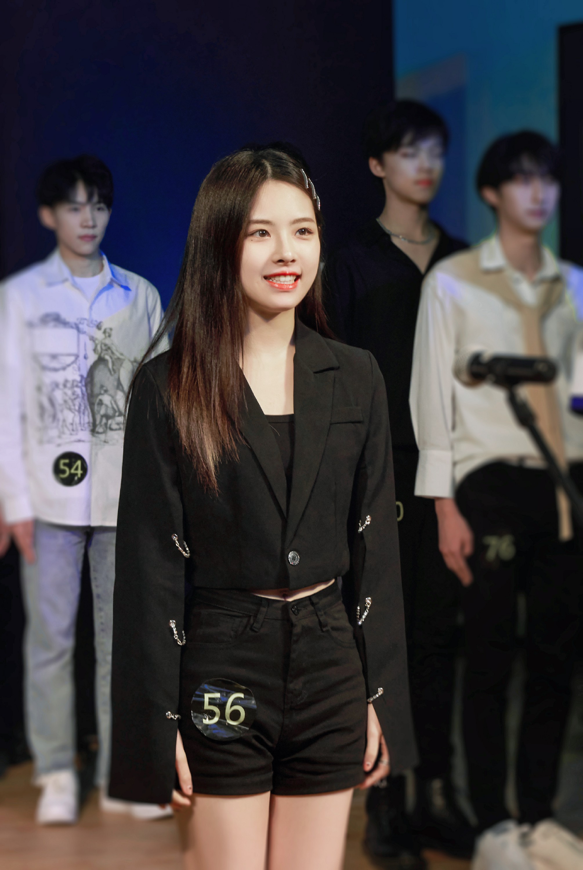 a嘉新生蔡子伊发行首支单曲爱我久久蔡式情歌风格初现